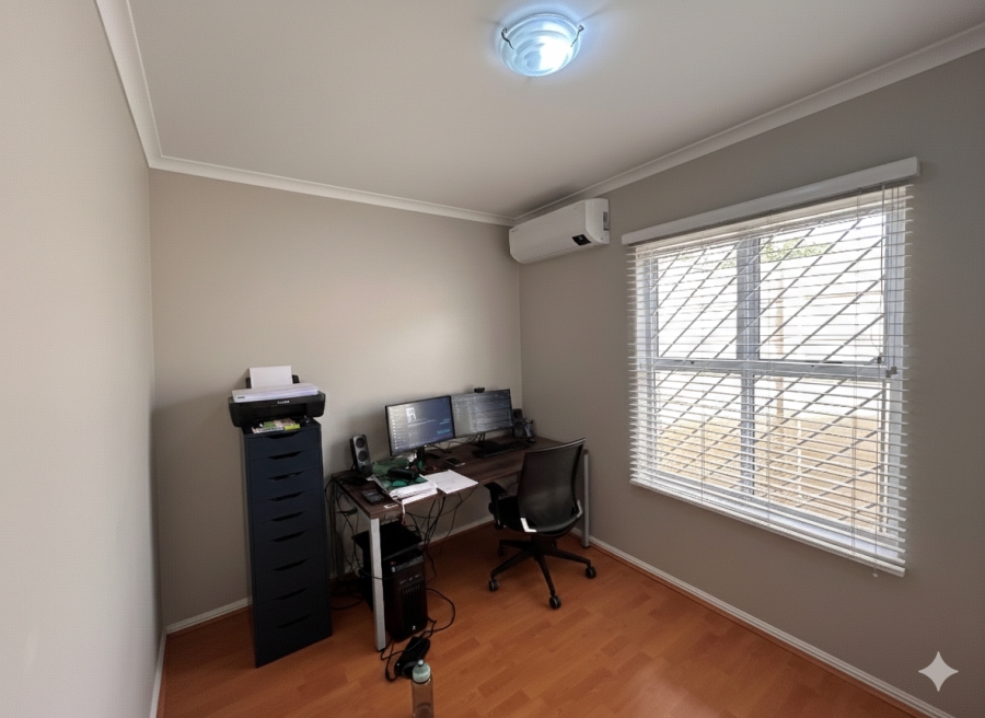 To Let 2 Bedroom Property for Rent in Sunningdale Western Cape